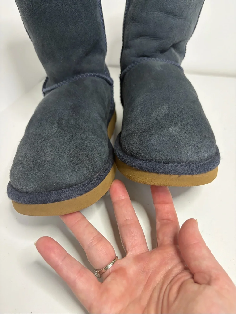 Ugg Women’s Classic Short II Suede Winter Boot - Dark Indigo Size 7
